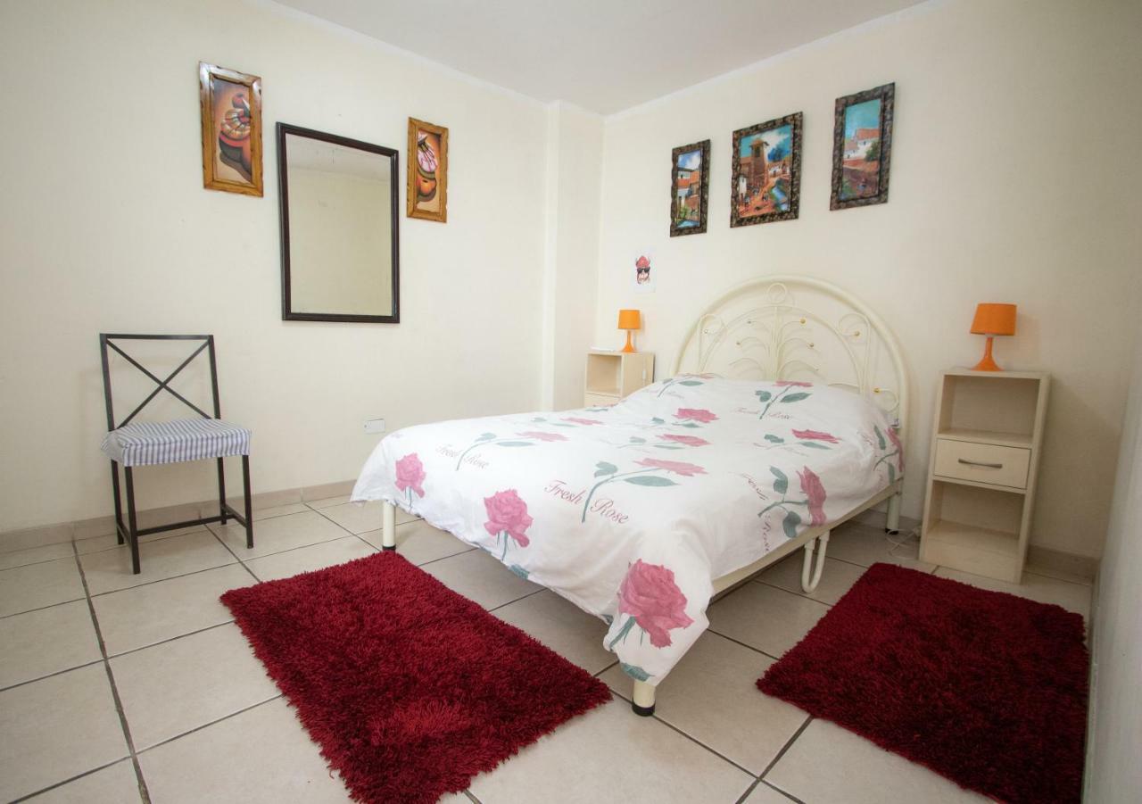 Mama Backpackers Hostel Lima Exterior photo